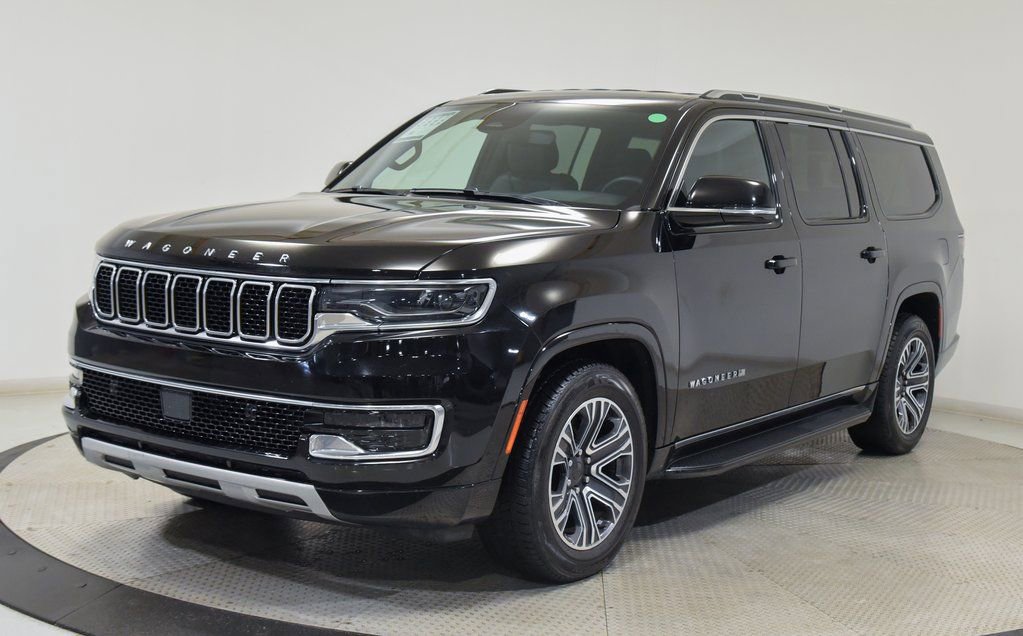 Used 2024 Jeep Wagoneer L Series II w/ Flexible Seating Group image 3