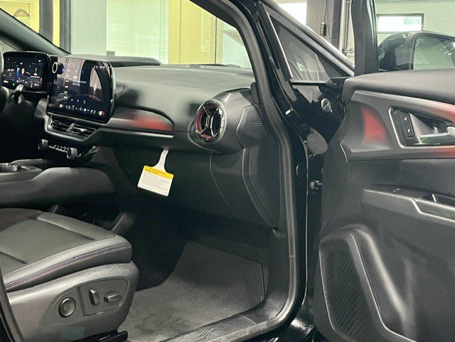 Certified 2026 Chevrolet Equinox EV RS w/ Convenience Package II AWD/4WD image 8