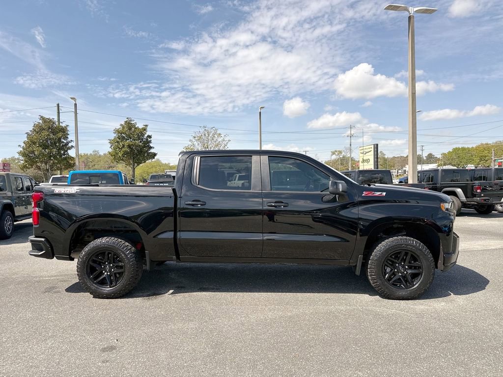 Used 2021 Chevrolet Silverado 1500 LT Trail Boss w/ Convenience Package II image 2