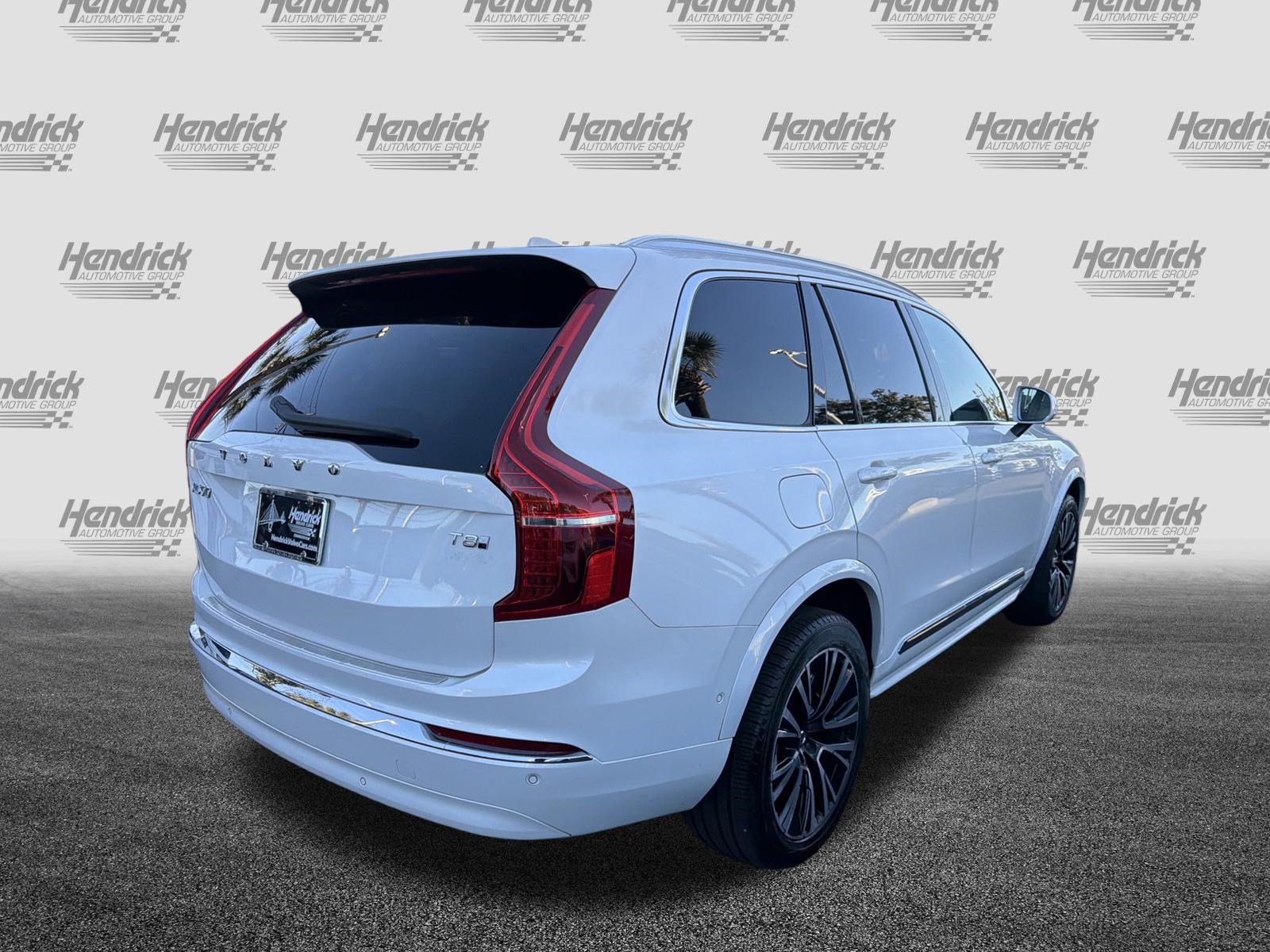 Certified 2025 Volvo XC90 T8 Plus w/ Protection Package Premier AWD/4WD image 10
