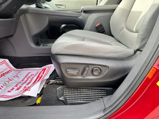 Used 2022 Toyota Sienna XLE FWD image 12