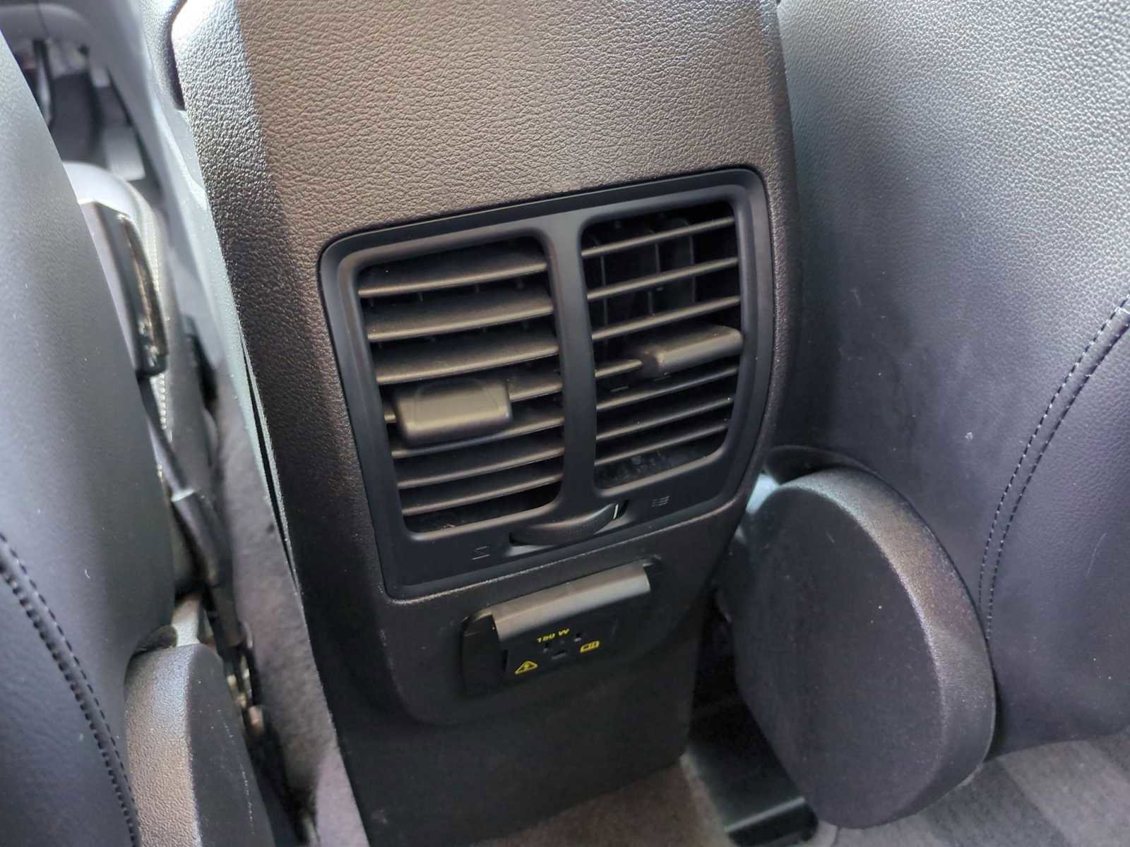 Used 2018 Ford Escape Titanium w/ Ford Safe & Smart Package FWD image 22