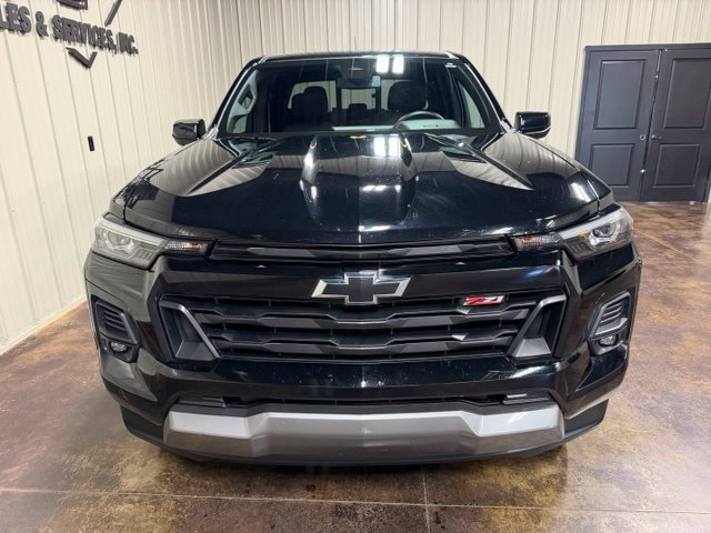 Used 2024 Chevrolet Colorado Z71 w/ Z71 Convenience Package 2 AWD/4WD image 2