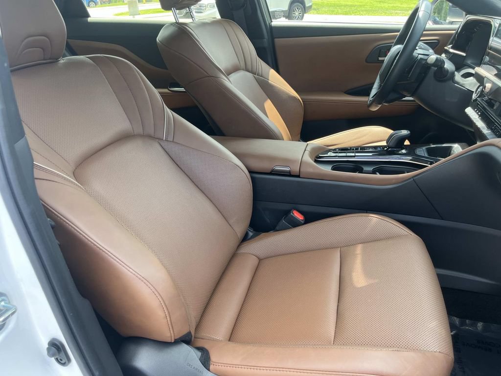 Used 2025 Toyota Crown Signia AWD/4WD image 22