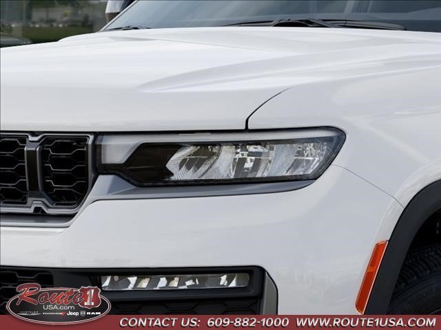 New 2027 Jeep Grand Cherokee Limited AWD/4WD image 11