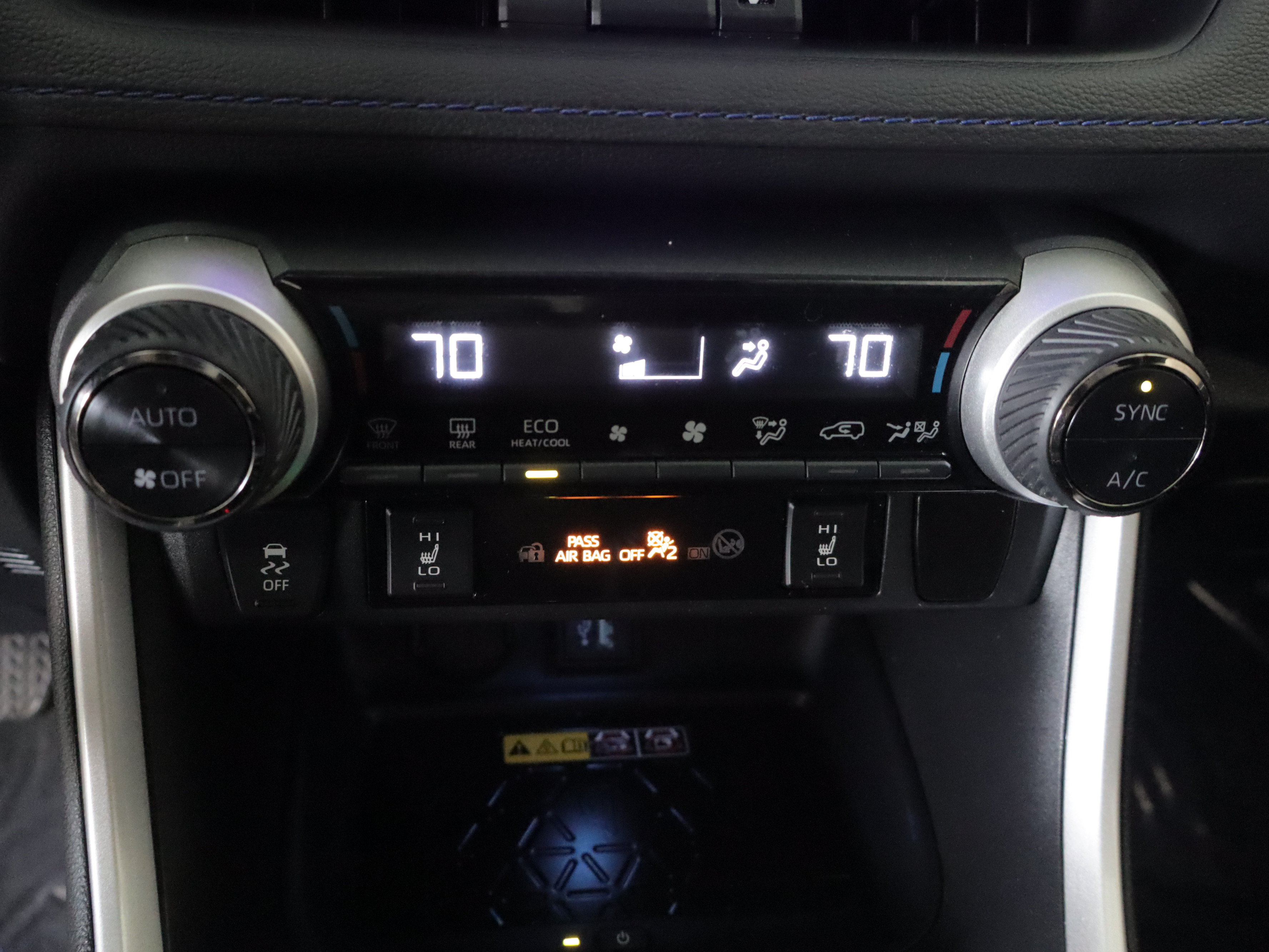Used 2023 Toyota RAV4 XSE AWD/4WD image 16