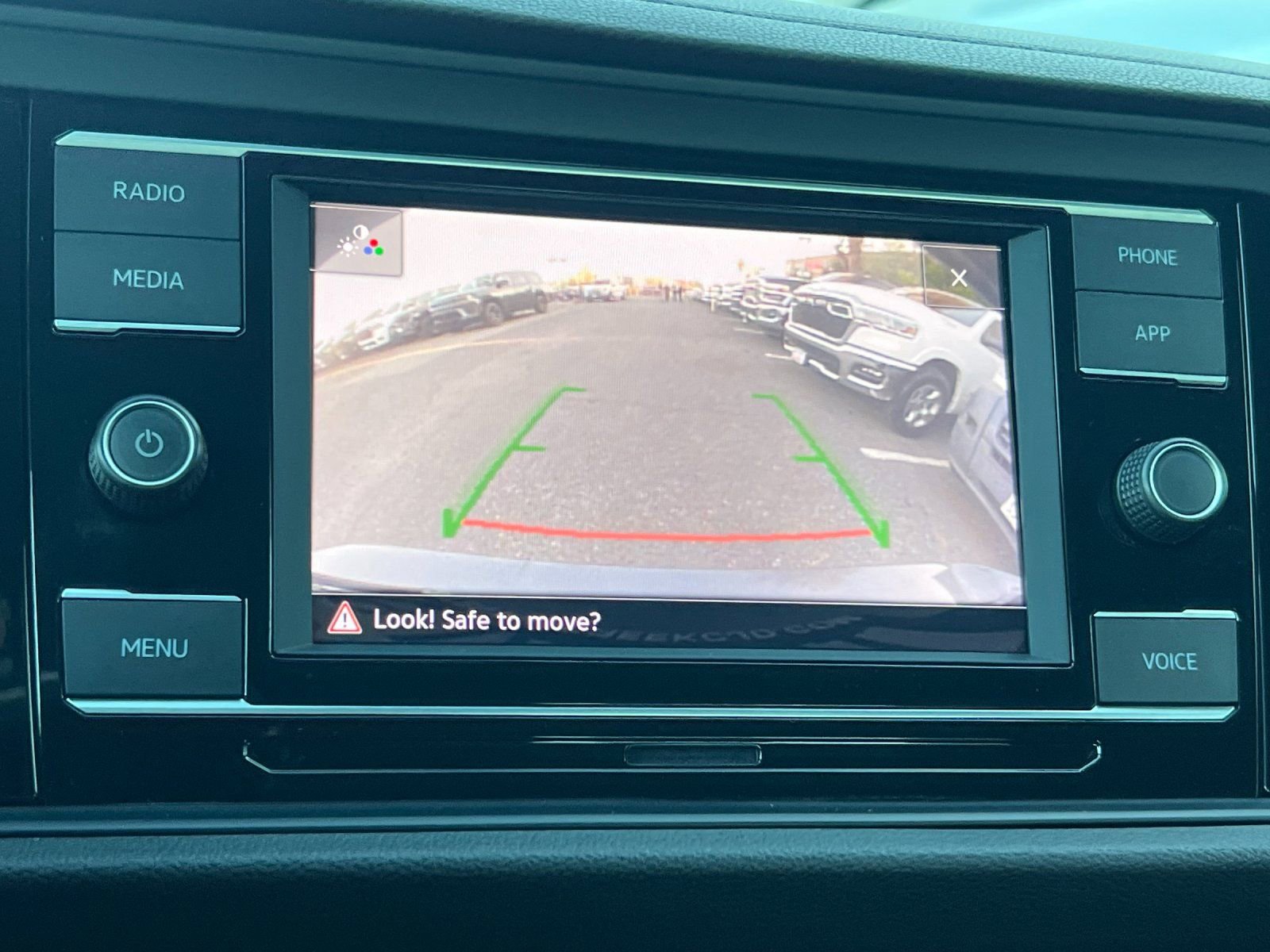 Used 2023 Volkswagen Jetta S image 18