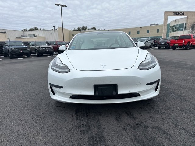 Used 2020 Tesla Model 3 Standard Range Plus image 2