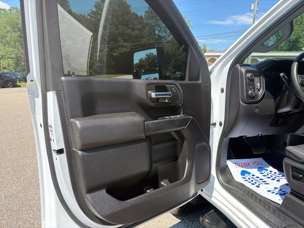 Certified 2022 Chevrolet Silverado 2500 Custom w/ Custom Value Package AWD/4WD image 31