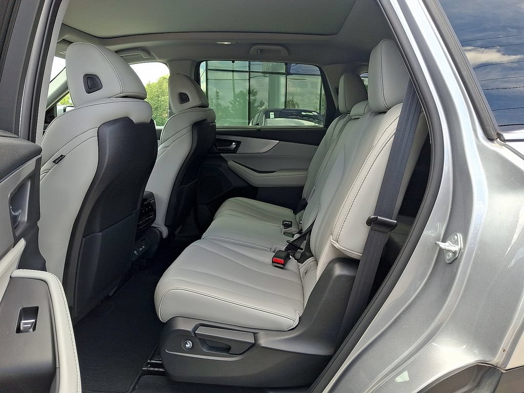 Used 2022 Acura MDX w/ Technology Package AWD/4WD image 26