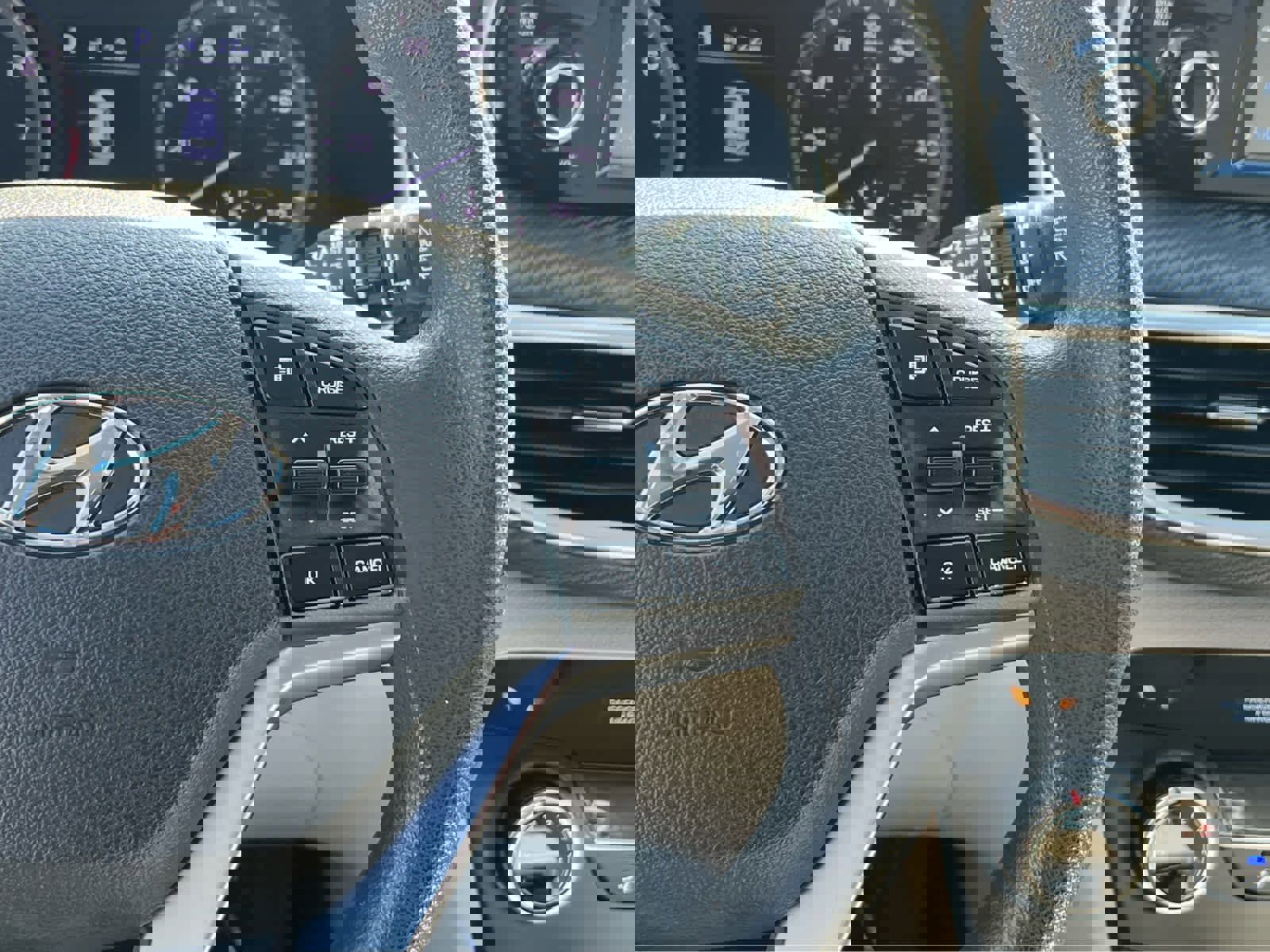 Used 2019 Hyundai Tucson Value AWD/4WD image 33