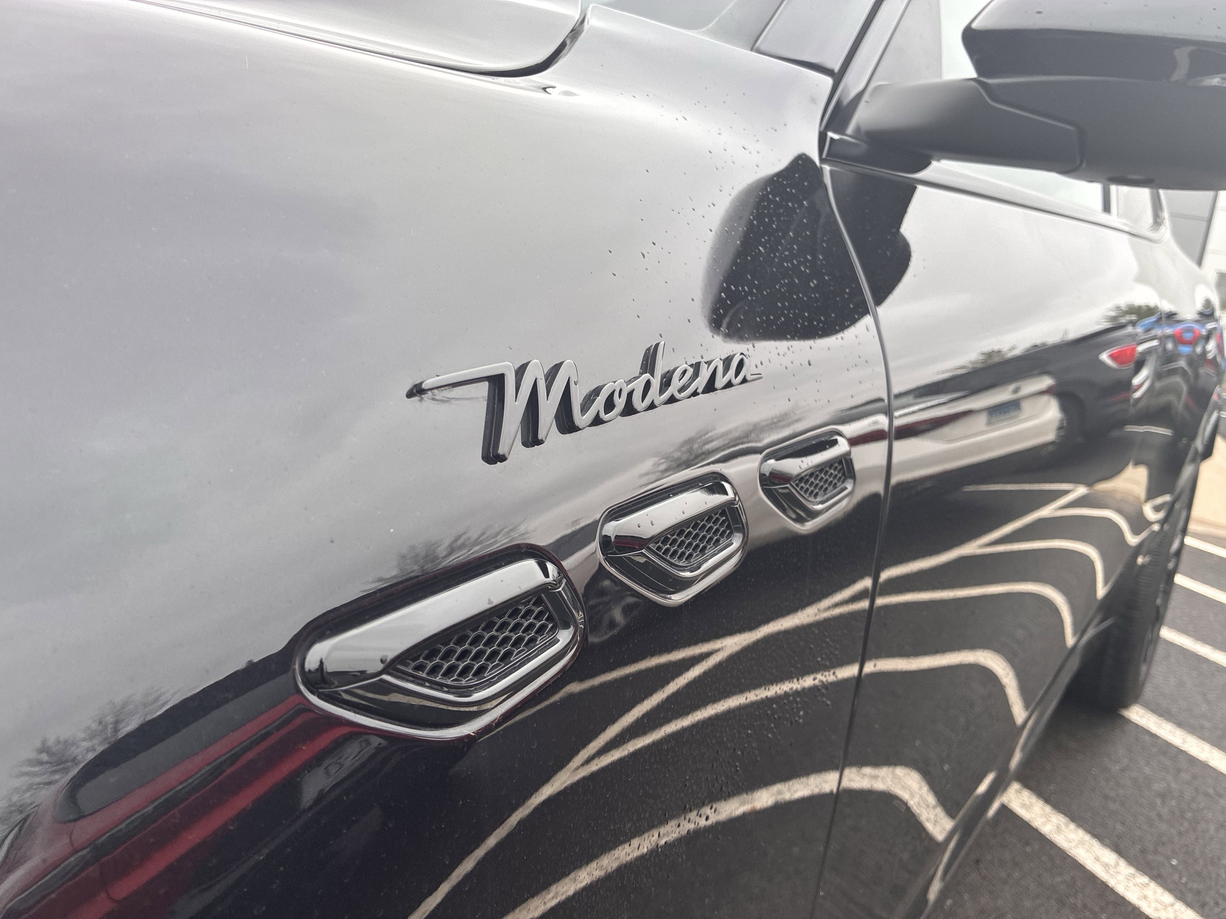 Used 2025 Maserati Grecale Modena image 11