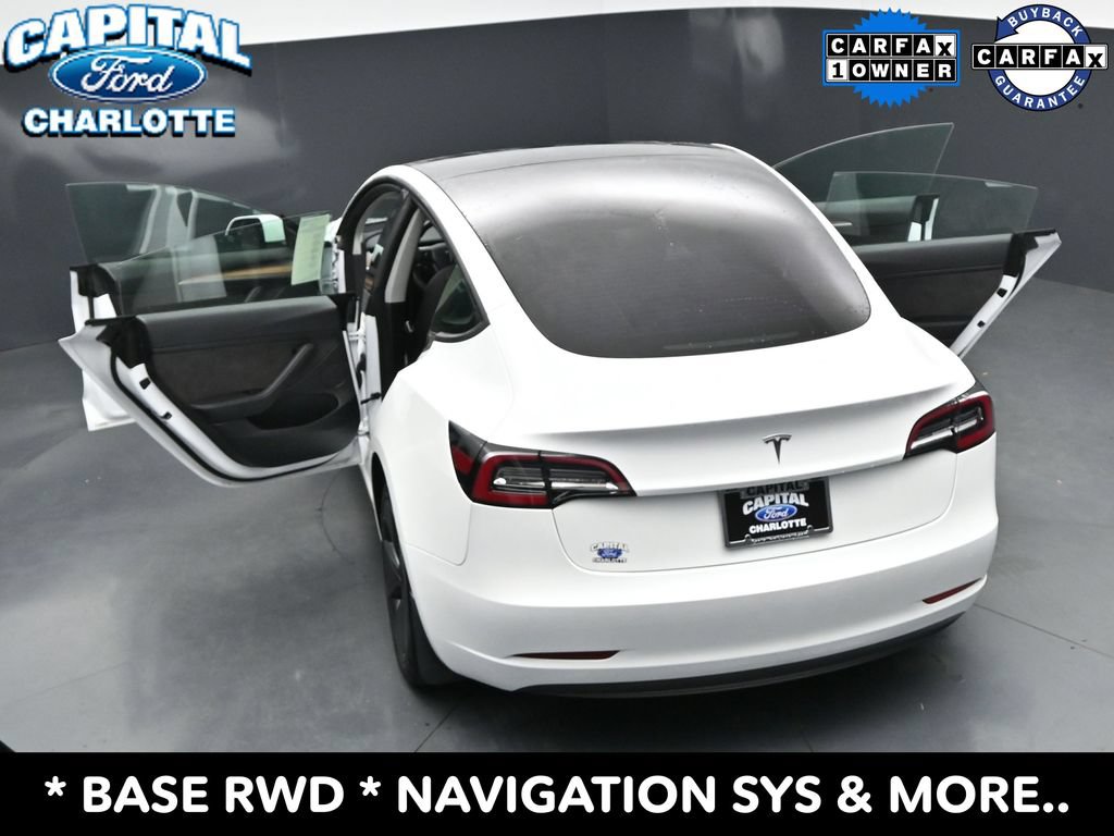 Used 2023 Tesla Model 3 Standard Range RWD image 29