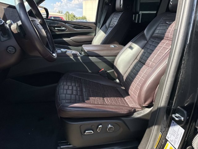 Certified 2024 Cadillac Escalade ESV Sport Platinum w/ LPO, ONYX Package AWD/4WD image 21