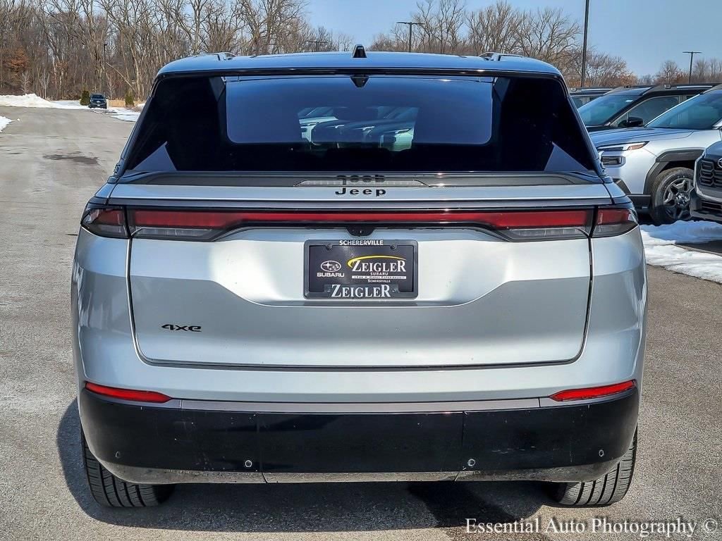 Used 2025 Jeep Wagoneer S Limited AWD/4WD image 5