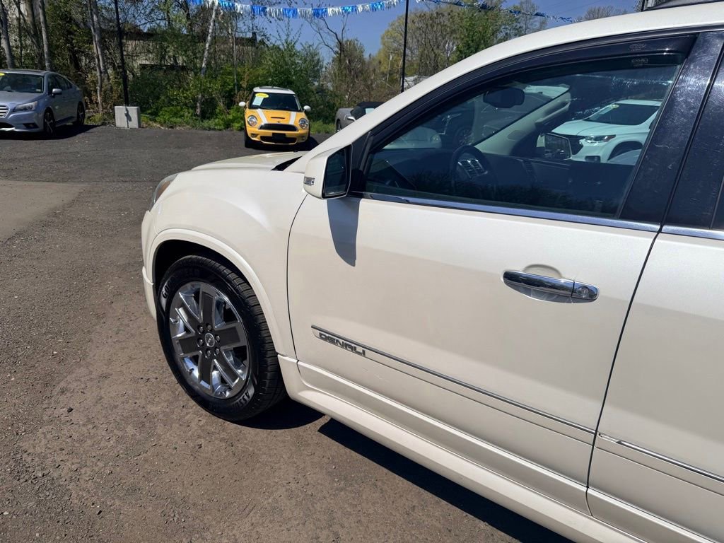 Used 2011 GMC Acadia Denali AWD/4WD image 13