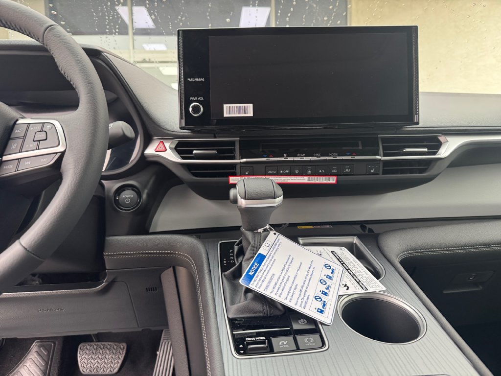 New 2026 Toyota Sienna XLE AWD/4WD image 11