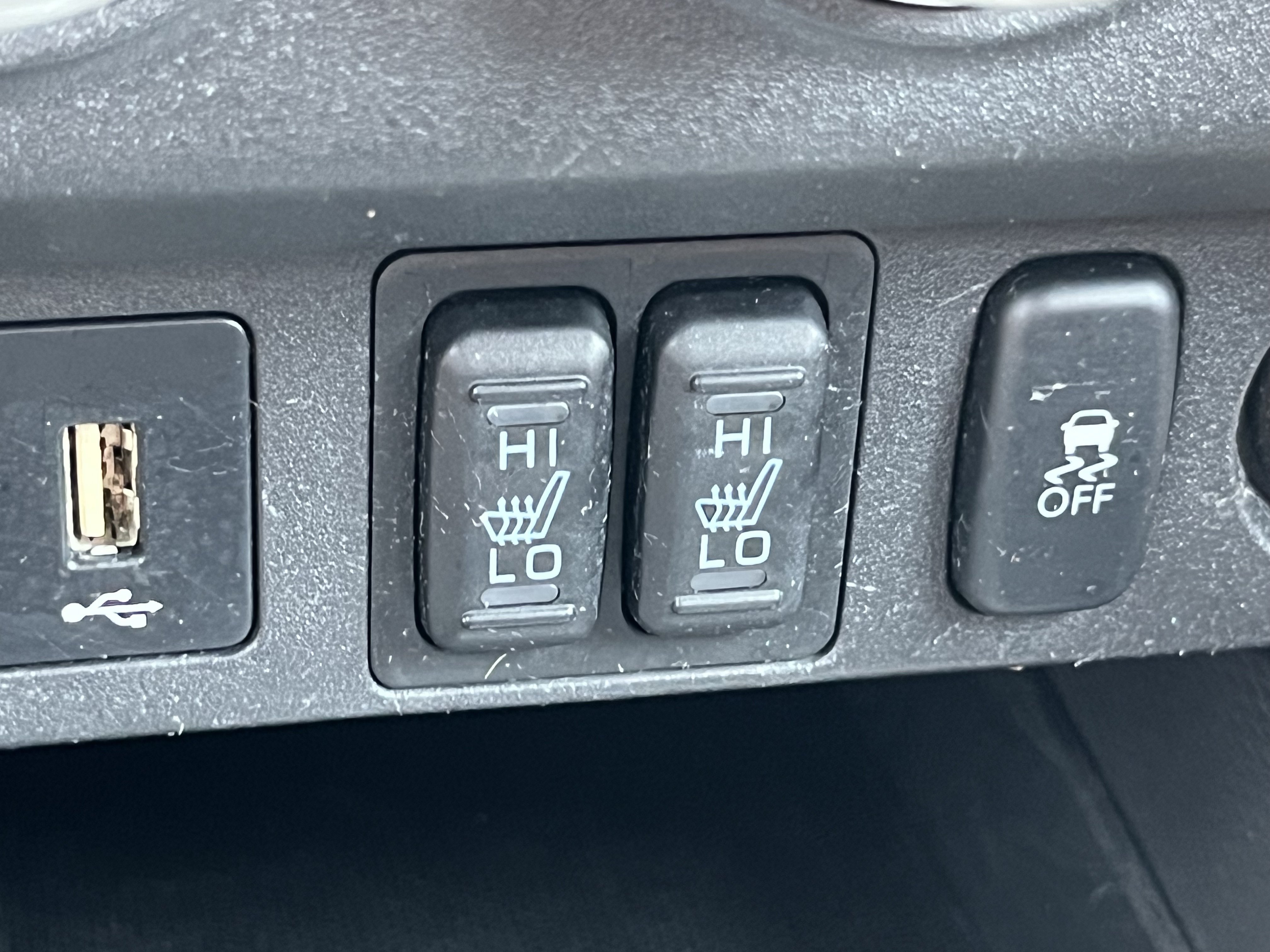 Used 2020 Mitsubishi Outlander Sport AWD image 32
