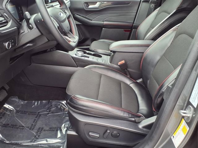 Used 2025 Ford Escape ST-Line AWD/4WD image 17