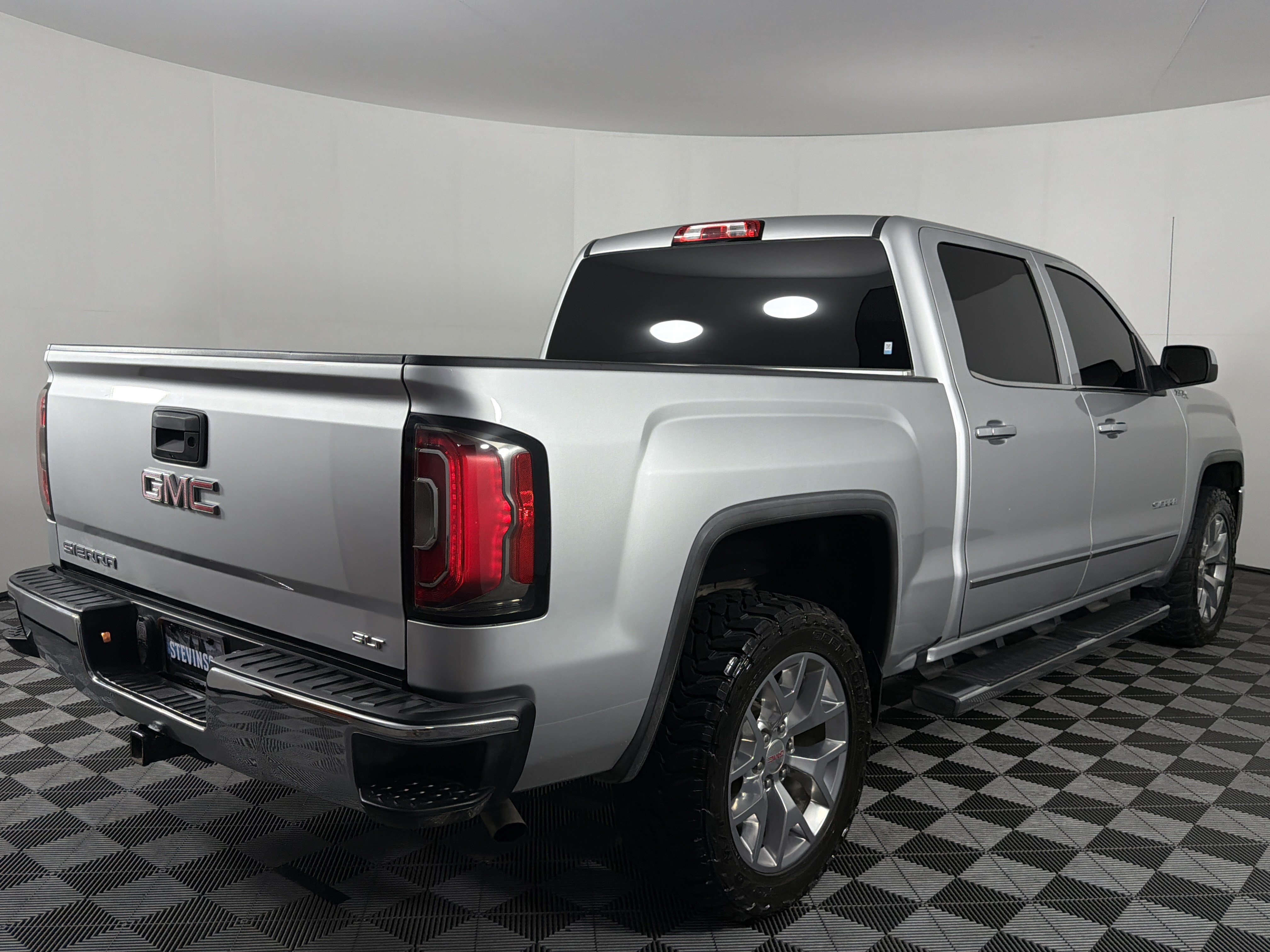 Used 2018 GMC Sierra 1500 SLT w/ SLT Premium Package AWD/4WD image 29
