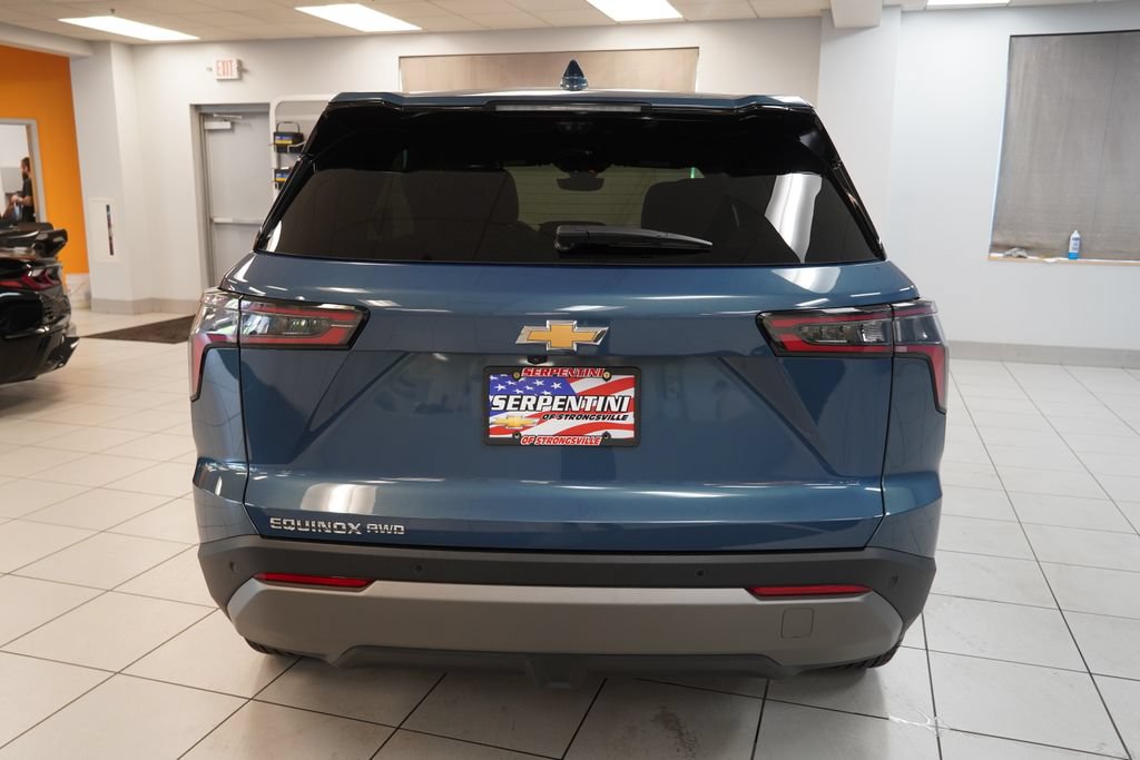 Used 2025 Chevrolet Equinox LT w/ Safety and Technology Package AWD/4WD image 8