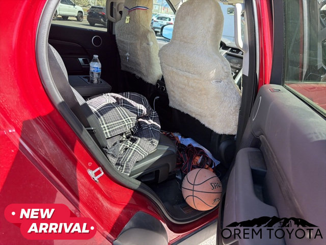 Used 2017 Land Rover Discovery HSE image 26