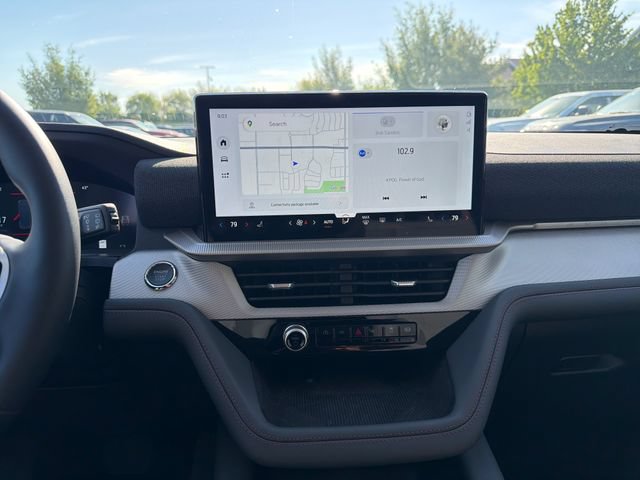 New 2026 Ford Explorer Active AWD/4WD image 18