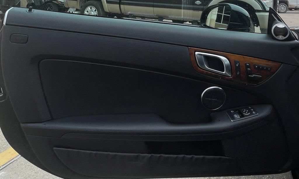 Used 2012 Mercedes-Benz SLK 350 image 27