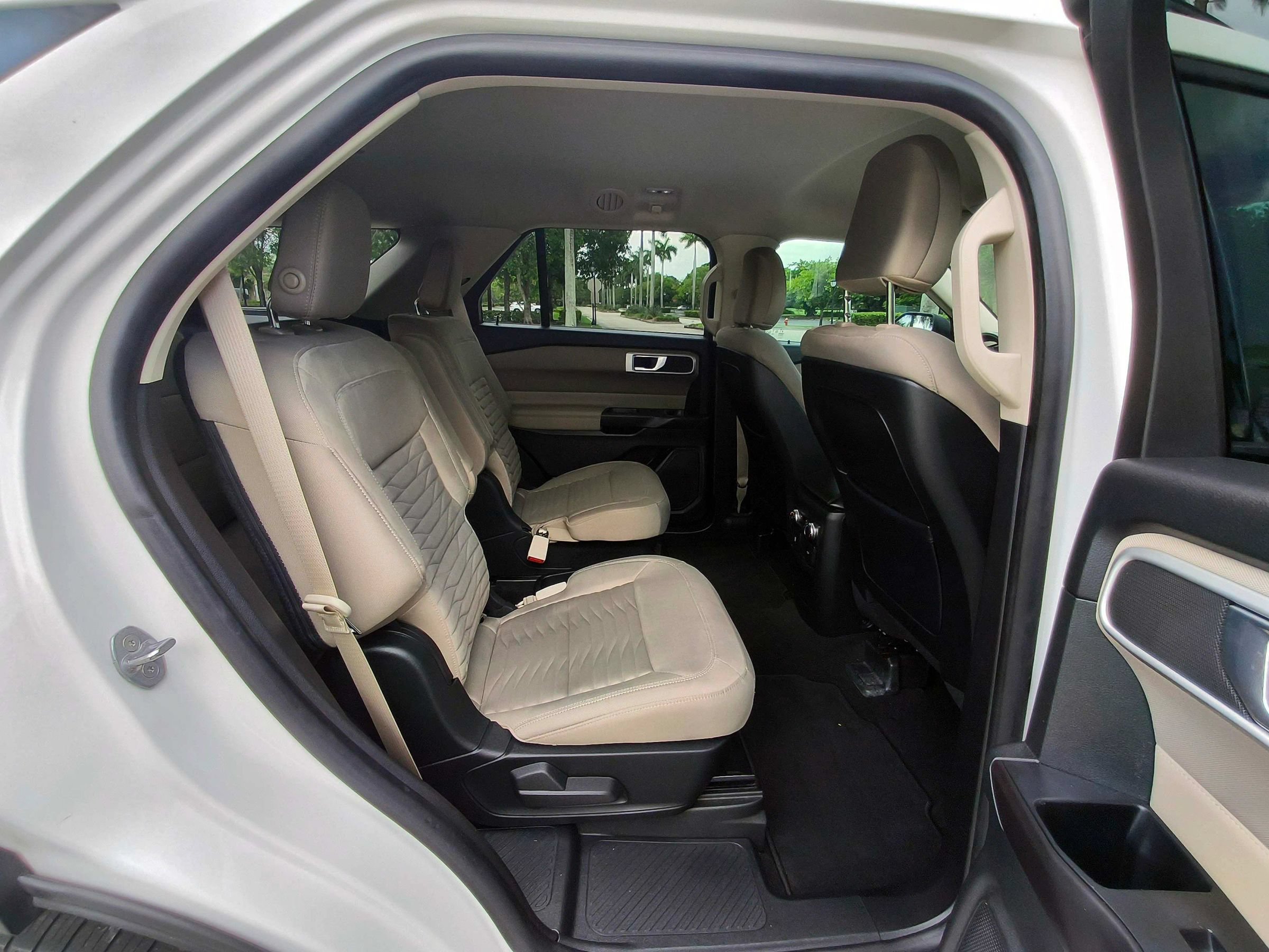 Used 2020 Ford Explorer XLT RWD image 37