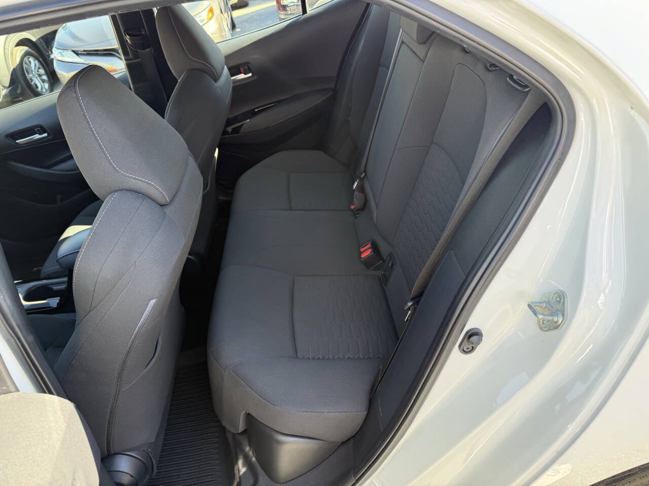 Used 2021 Toyota Corolla SE FWD image 8