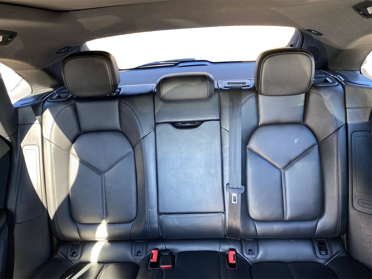 Used 2018 Porsche Macan S AWD/4WD image 26