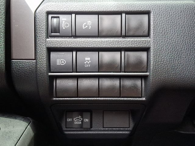 Used 2024 Toyota Tacoma SR5 AWD/4WD image 24