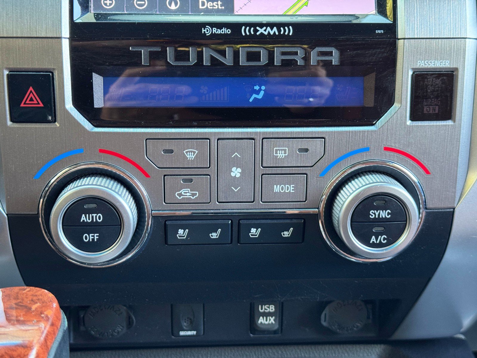 Used 2015 Toyota Tundra 1794 Edition image 28