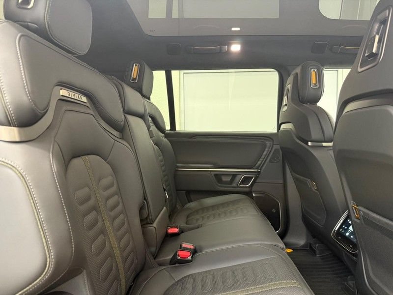 Used 2023 Rivian R1S Adventure AWD/4WD image 8
