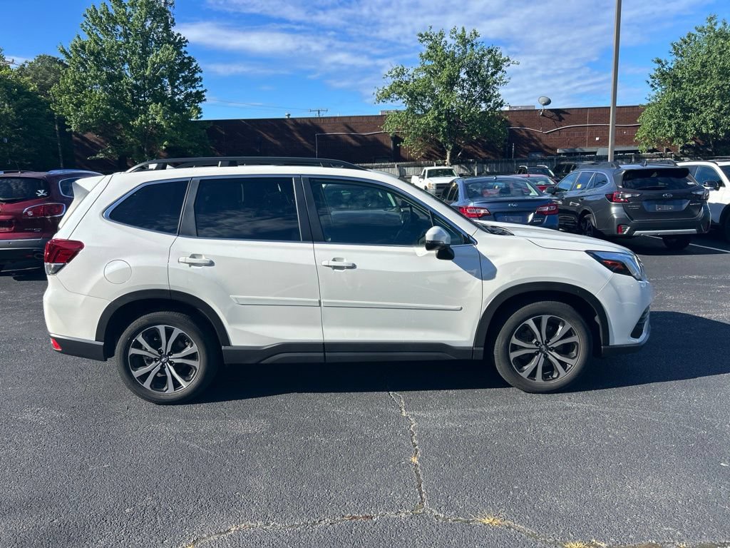 Used 2023 Subaru Forester Limited AWD/4WD image 2