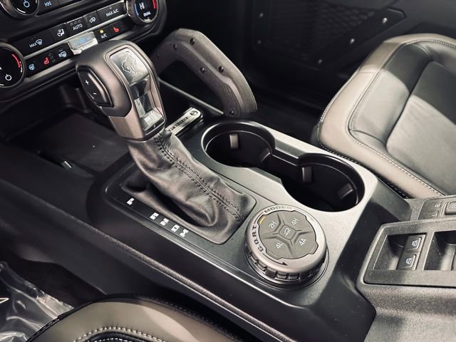 New 2025 Ford Bronco Outer Banks w/ Sasquatch Package image 29