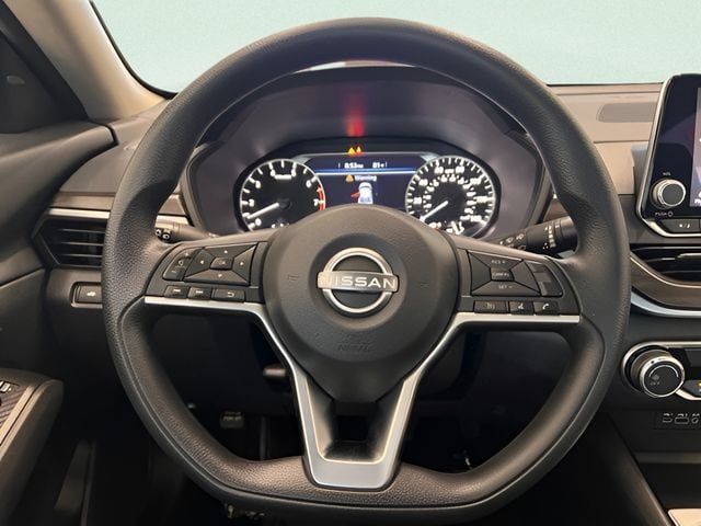 Used 2024 Nissan Altima 2.5 SV FWD image 20