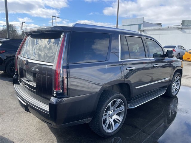 Used 2016 Cadillac Escalade Luxury image 12