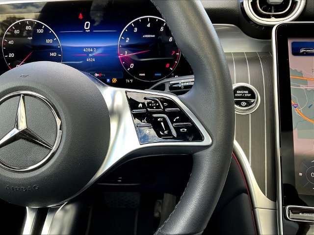 Used 2026 Mercedes-Benz GLC 300 4MATIC image 13