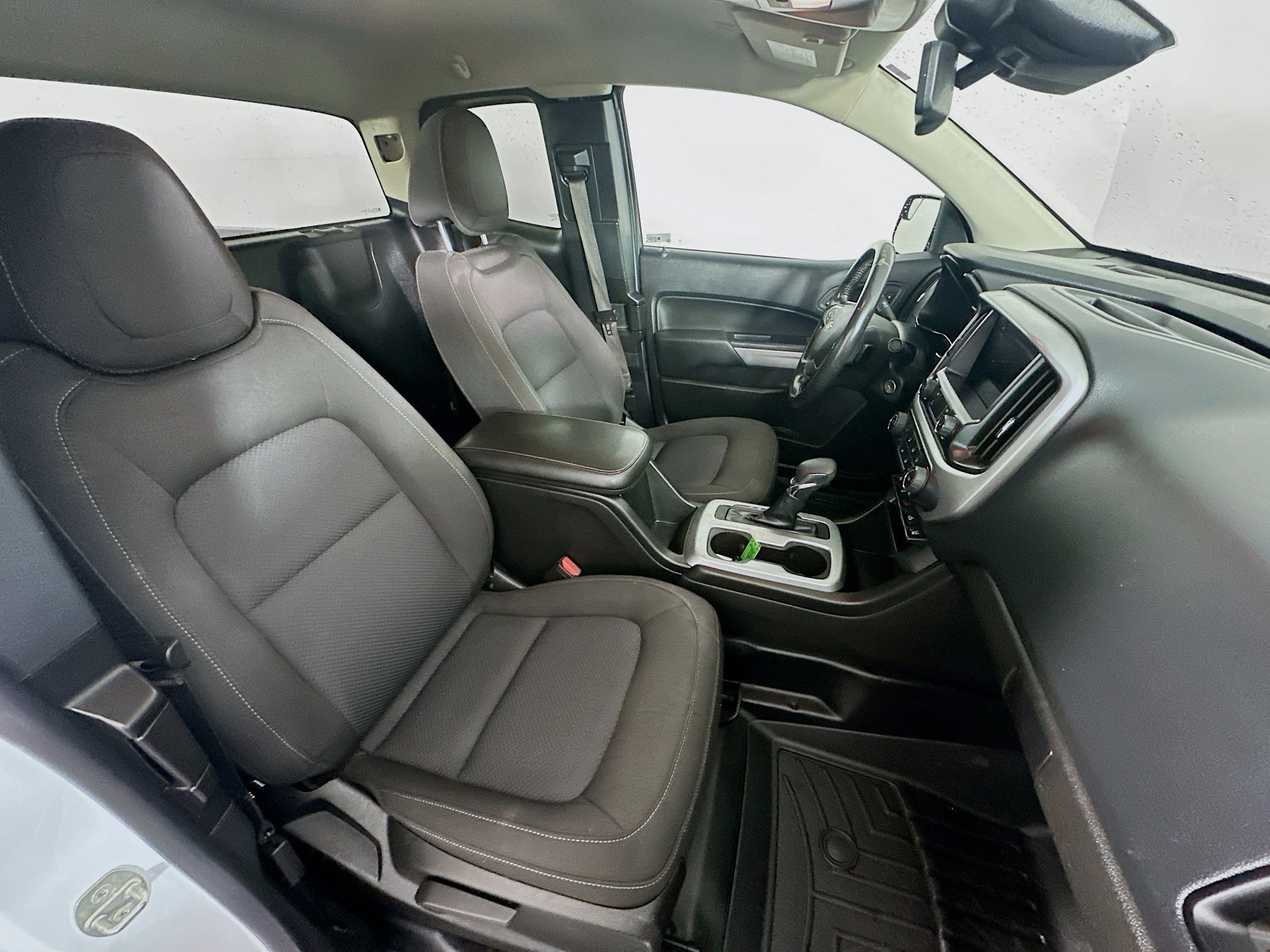 Used 2022 Chevrolet Colorado LT w/ Fleet Safety Package RWD image 28