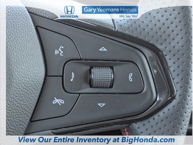 Used 2025 Chevrolet Trax RS w/ Driver Confidence Package image 27