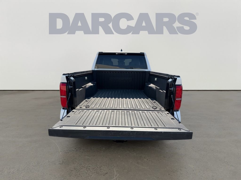 Used 2025 Toyota Tacoma SR5 image 14