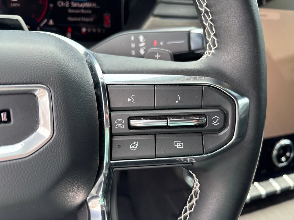 Certified 2025 GMC Acadia Denali w/ Super Cruise Package FWD image 22