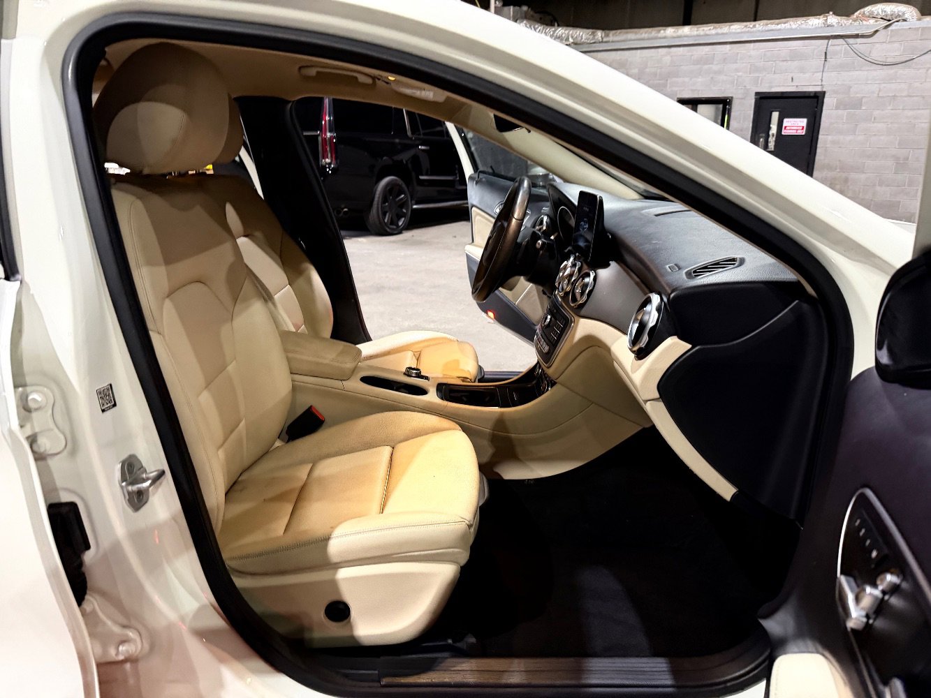 Used 2018 Mercedes-Benz GLA 250 image 26