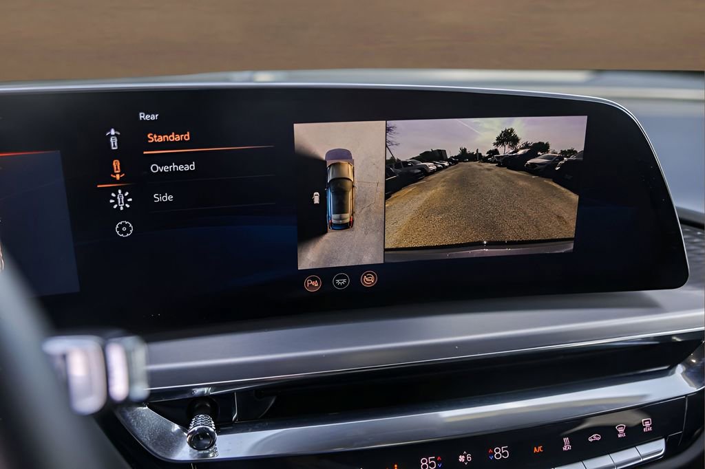 Certified 2024 Cadillac Lyriq Sport image 17