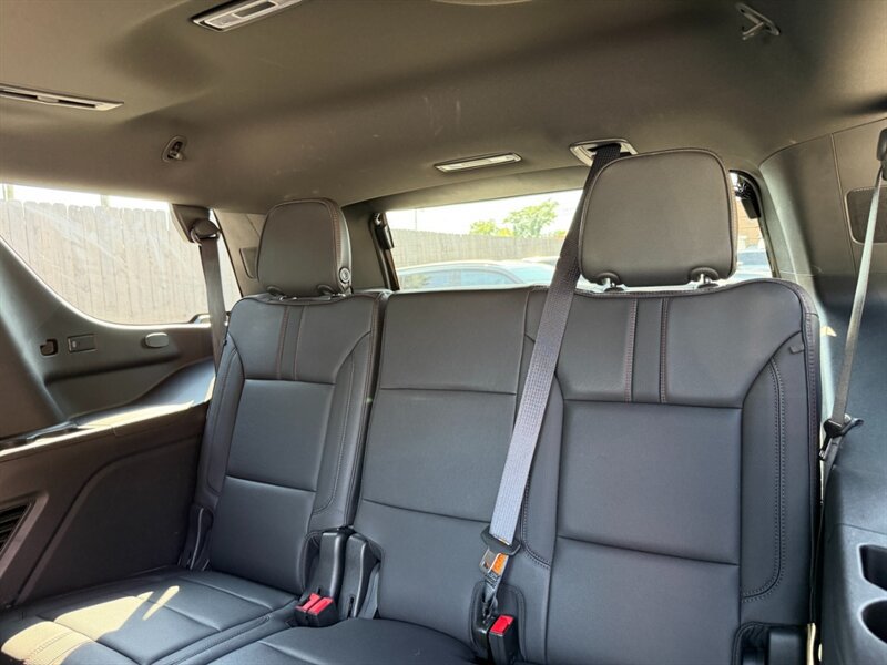 Used 2023 Chevrolet Tahoe RST w/ Luxury Package RWD image 30