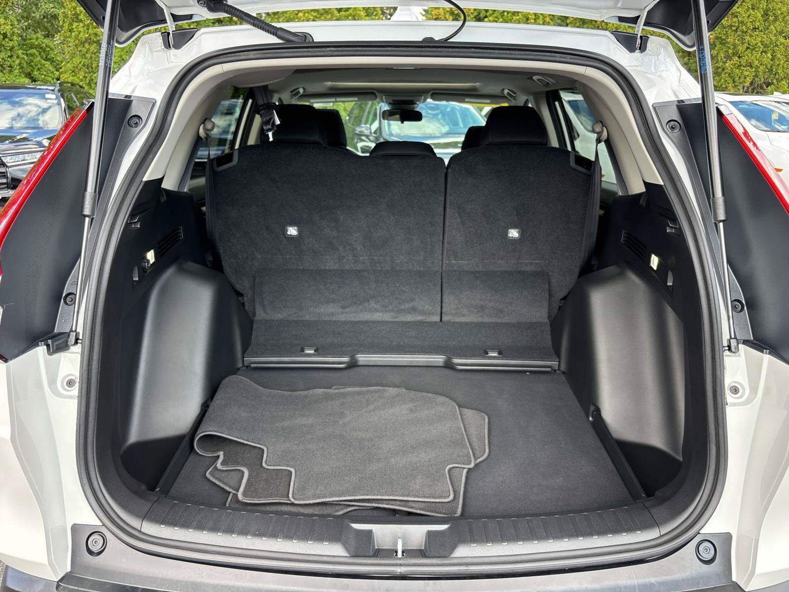 Used 2025 Honda CR-V EX image 17