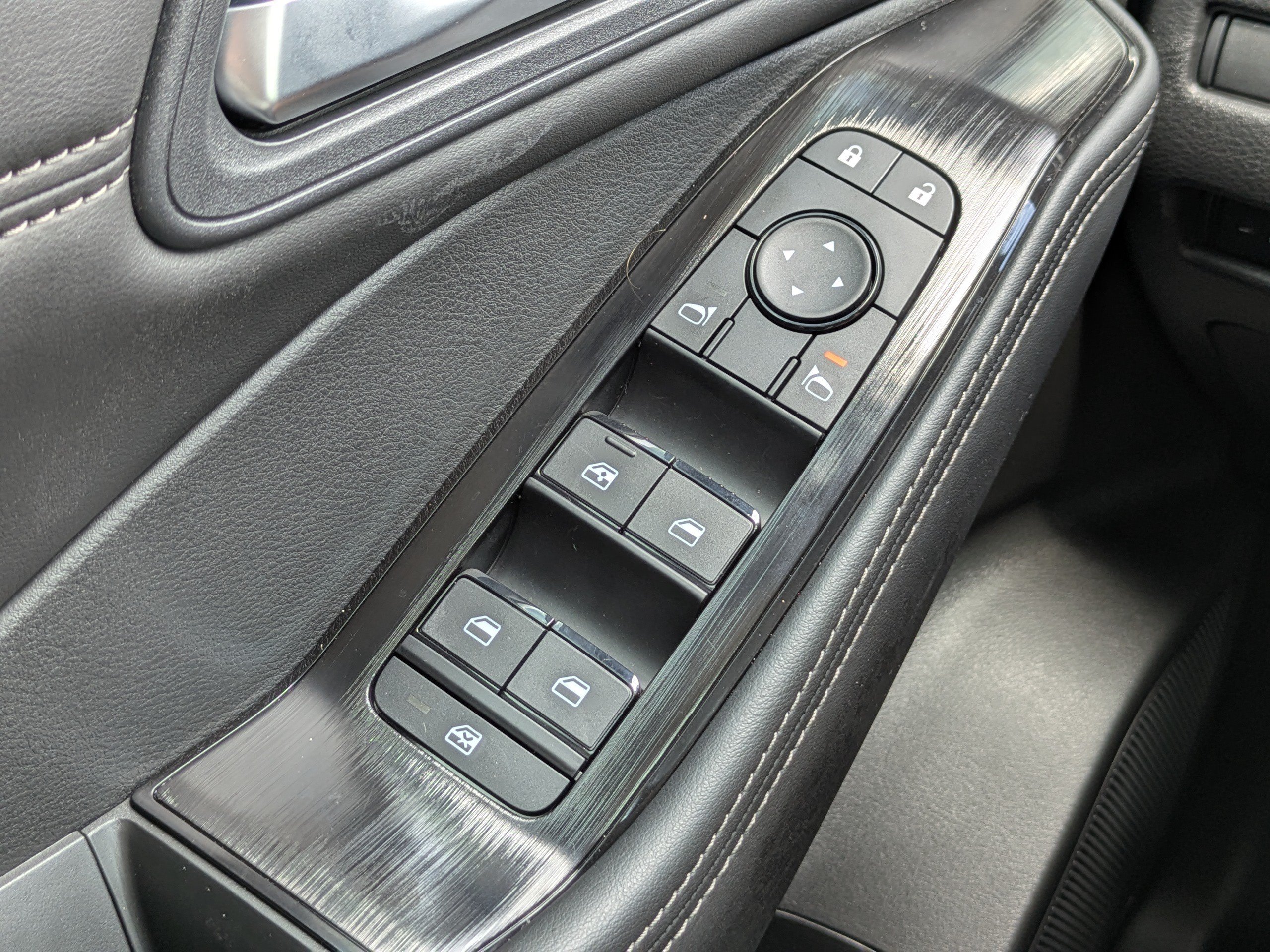 New 2026 Nissan Rogue Dark Armor FWD image 25
