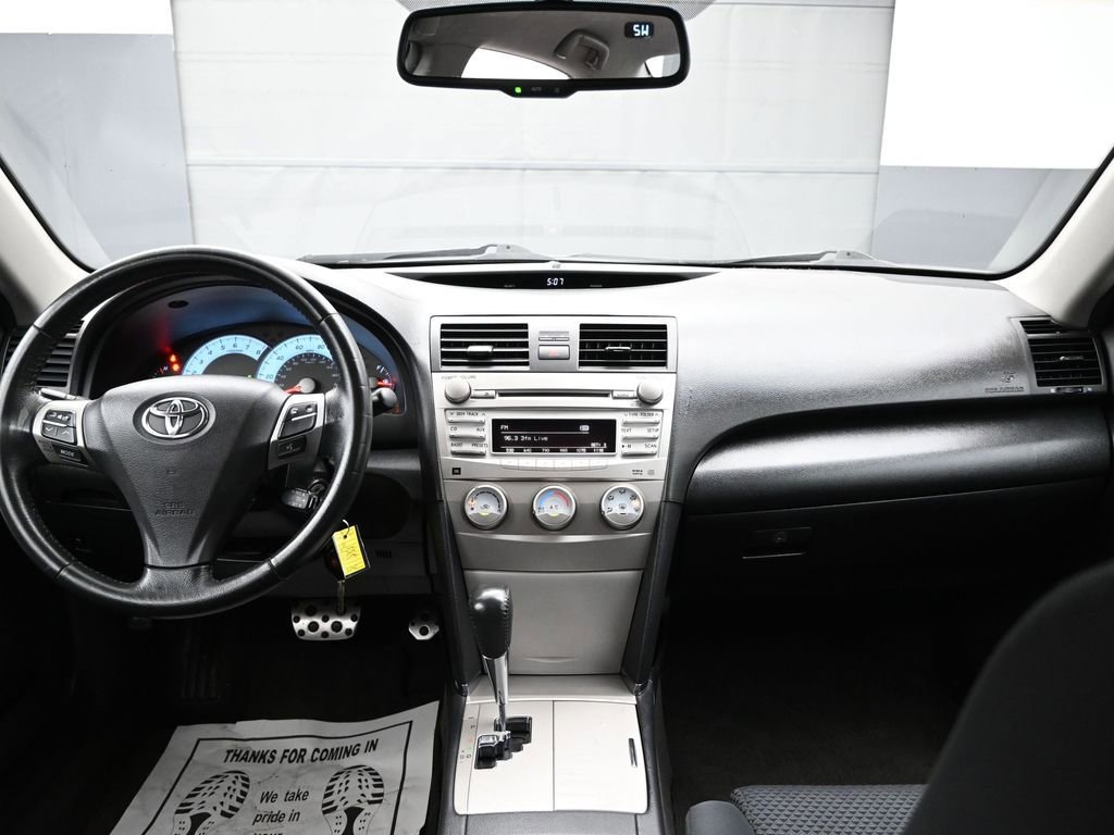Used 2010 Toyota Camry SE image 20
