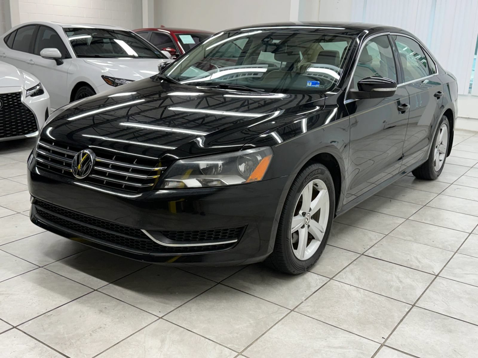 Used 2013 Volkswagen Passat TDI SE FWD image 3
